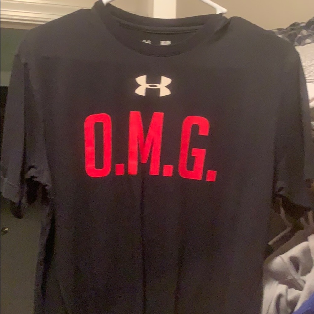 Under armour t shirt